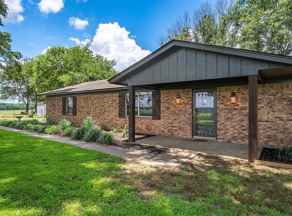 2nd image of 1553 Vz County Road 1502