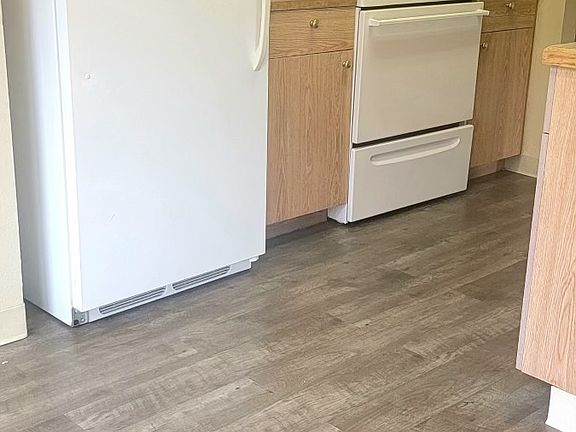 2nd image of 141 Midland Blvd #1