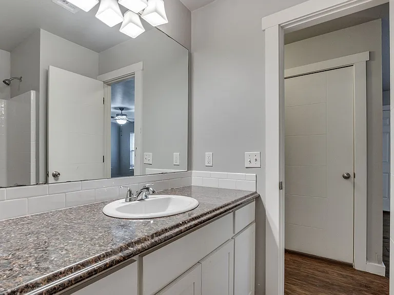 1407 Macalpine St — Photo 26