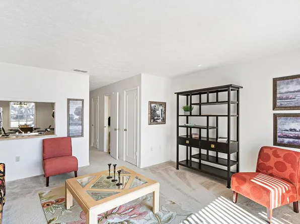 Carlton Arms of Magnolia Valley