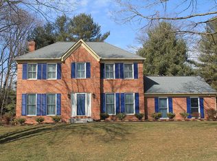 2812 Center Ridge Dr, Oakton, VA 22124