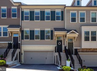 12 Locks Farm Ln, Downingtown, PA 19335