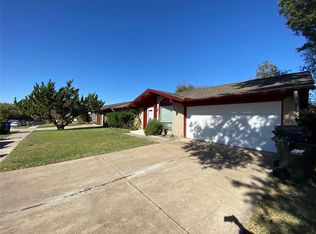 1805 Redbud Cir, Carrollton, TX 75006