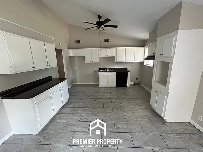 3460 Luzon Dr — Photo 5