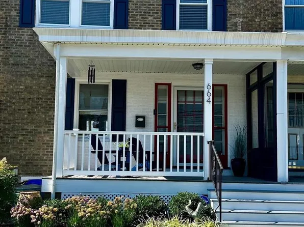 664 Dayton Rd, Bryn Mawr, PA 19010