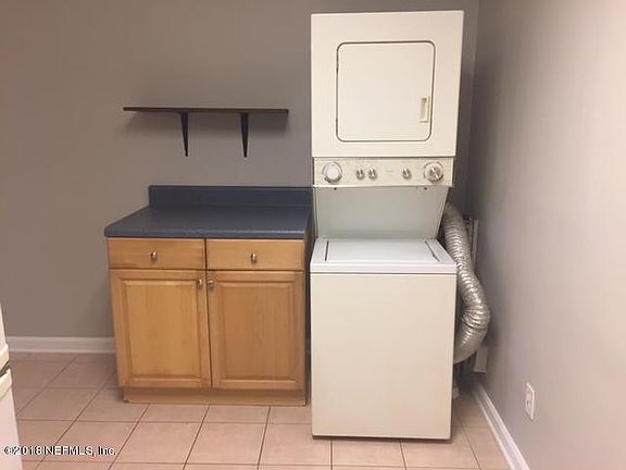 5th image of 3054 Belden St