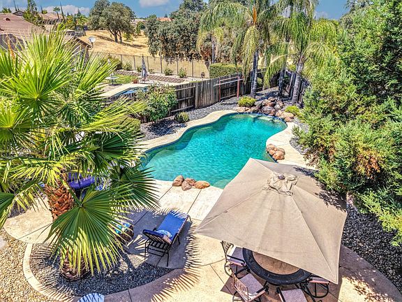 3rd image of 410 Foskett Ranch Ct