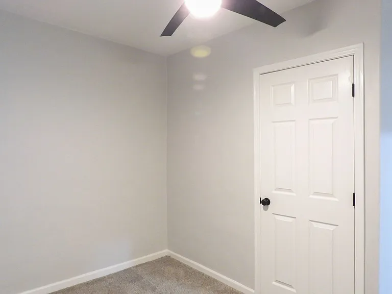 2639 N Fontana Ave — Photo 39