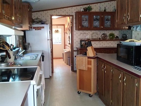 5th image of 6050 Pine Hill Dr