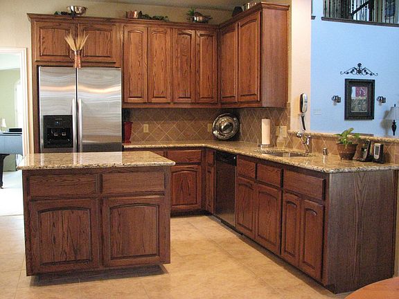 Large Kitchen with Island and Walk In Pantry