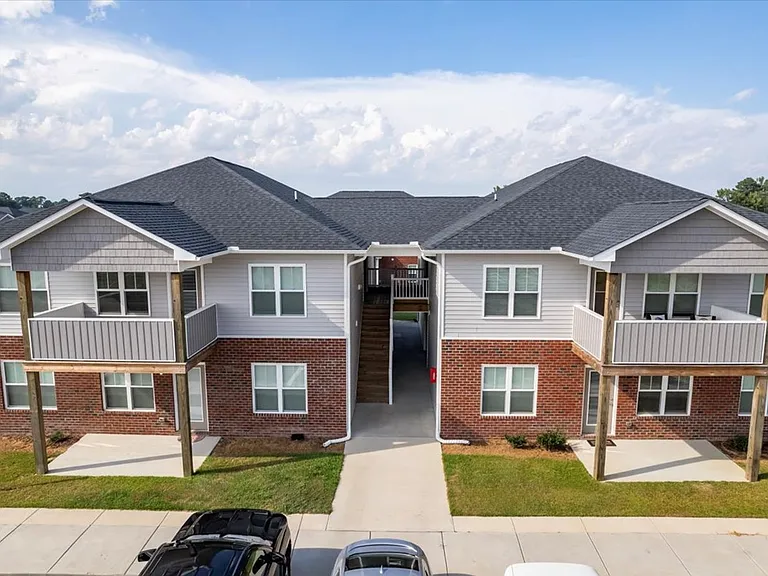 Legacy Park Apartments — Photo 18
