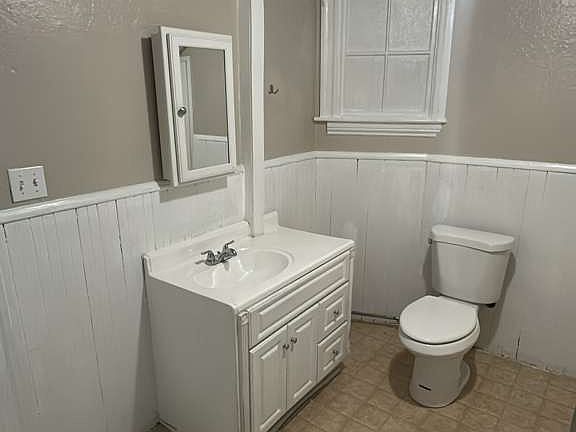 3rd image of 99 Oak St #1L