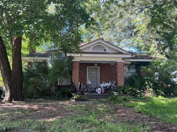 407 Kinzie Ave, Savannah, GA 31404