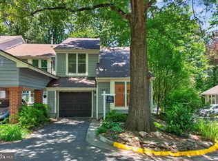 1605 Apricot Ct, Reston, VA 20190