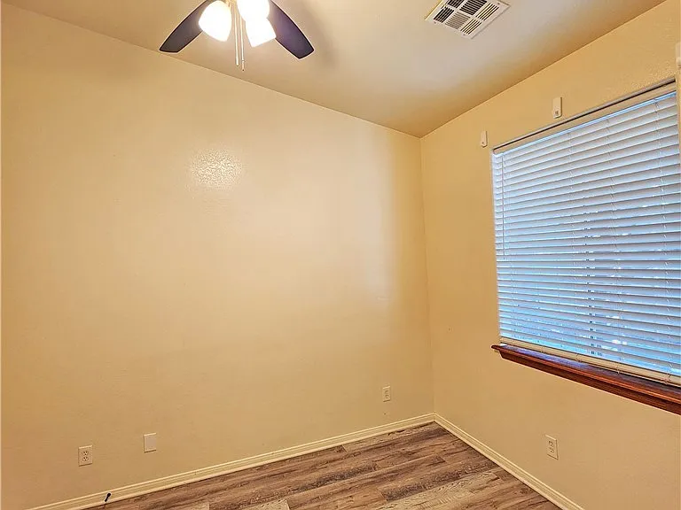 1041 S Marne Ct #4 — Photo 23