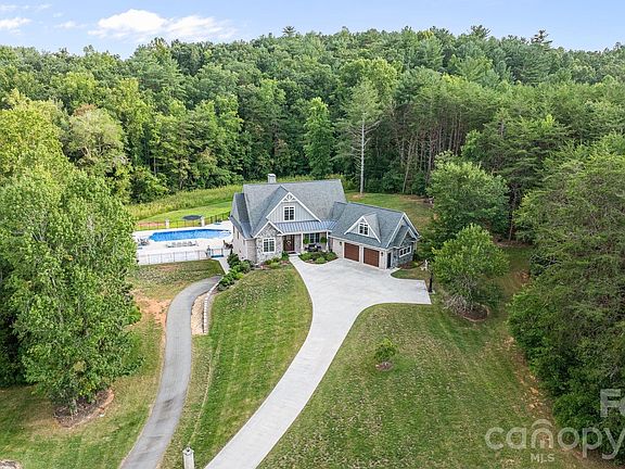 3rd image of 4686 Miller Bridge Rd