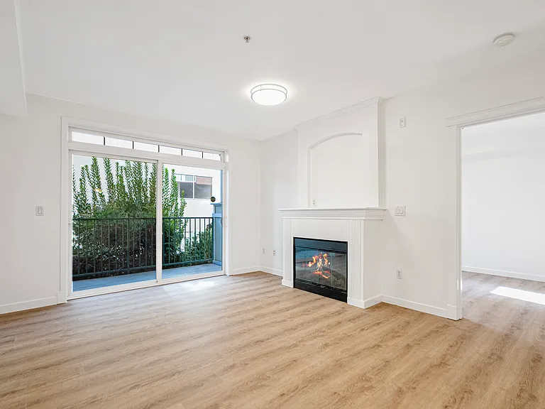 530 4th Ave W #108 — Photo 5