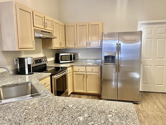 4th image of 715 Marsh Harbor Dr