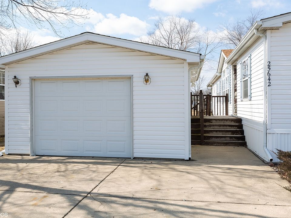 1st image of 25642 Medinah Dr