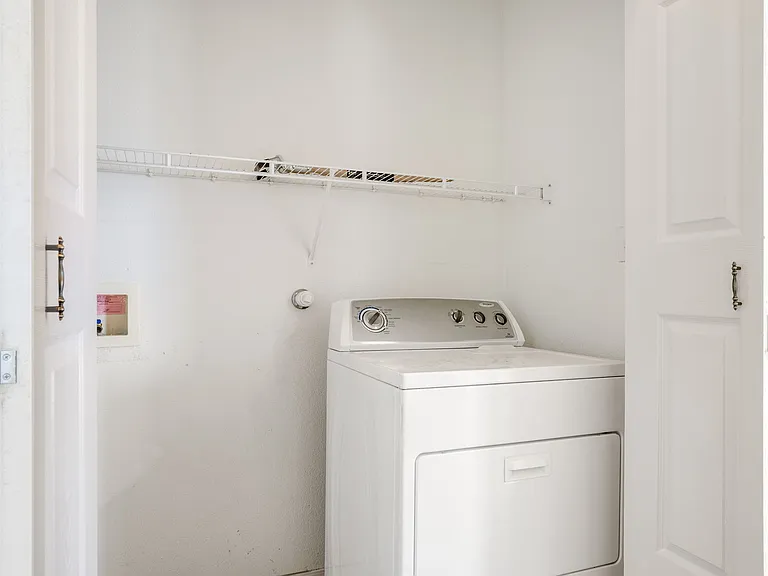 4705 Chow Ct NE — Photo 30