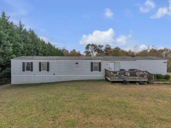 1955 Rainbow Lake Rd, Chesnee, SC 29323