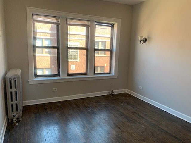 1st image of 1359 W Touhy Ave APT 3S