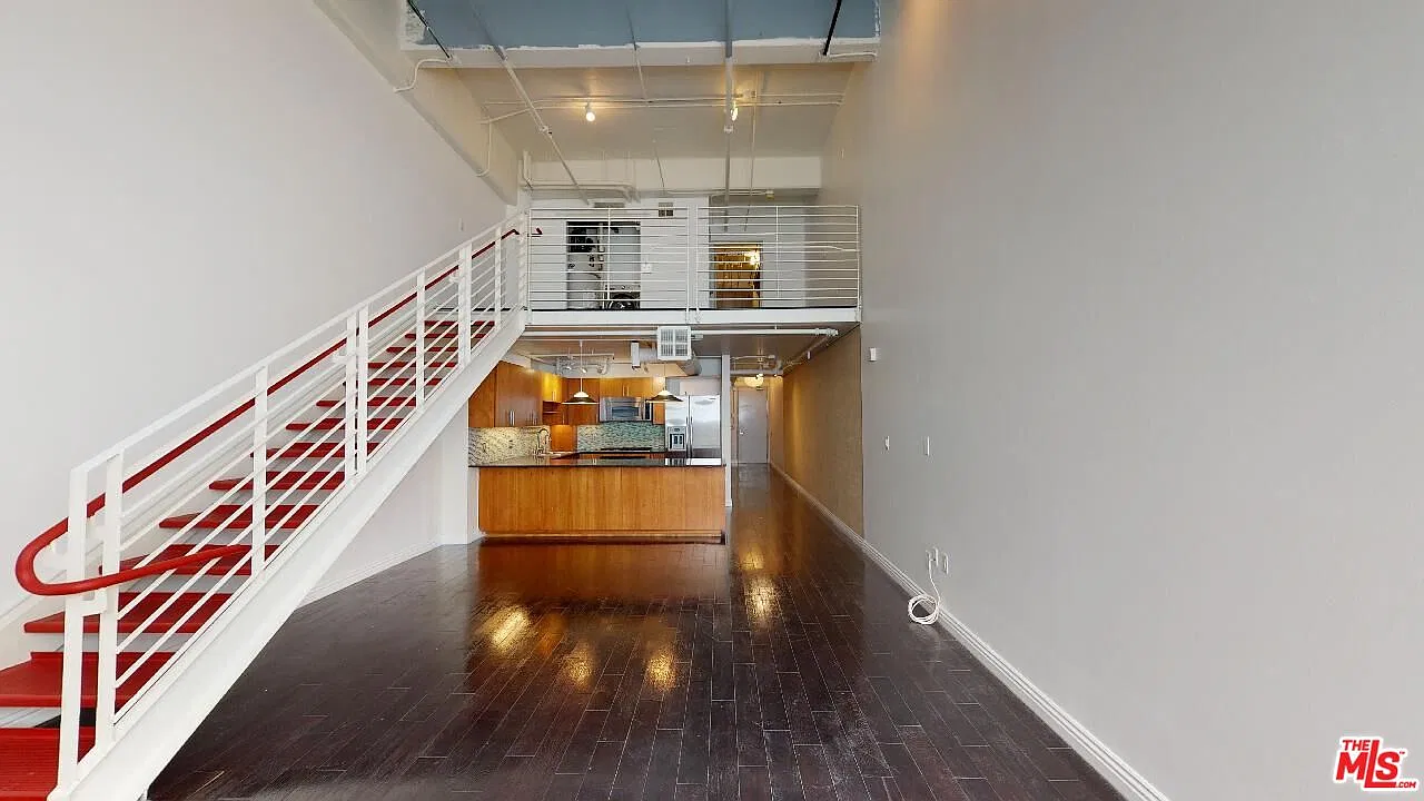 2 bed, 2.0 bath, 1436 sqft, $3,250 — Photo 2