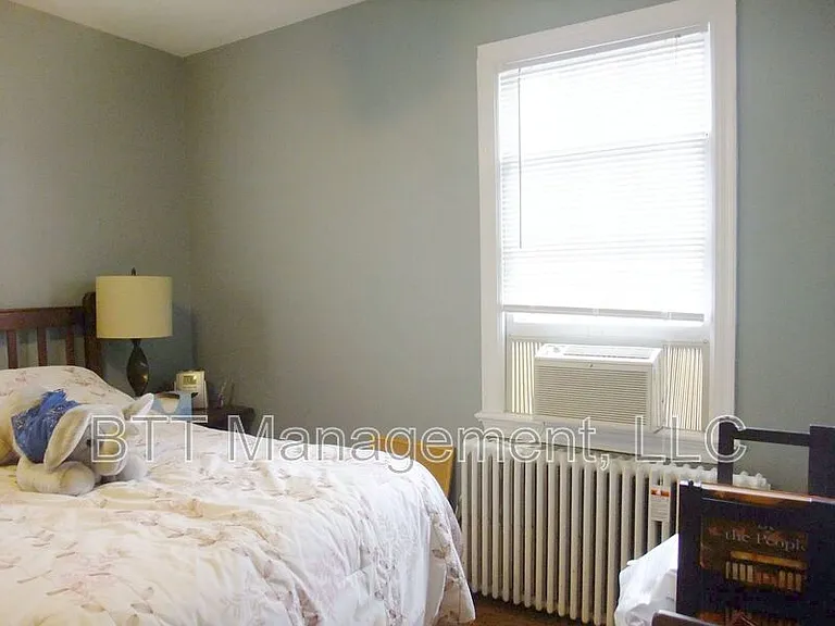 8401 Greenwood Ave #3 — Photo 47