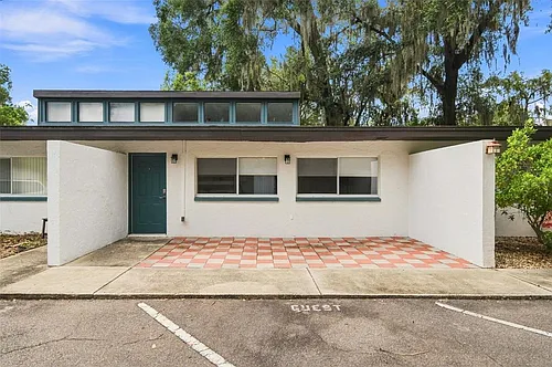 747 SE 2nd Pl #2 Photo 1 747 SE 2nd Pl #2 Photo 1