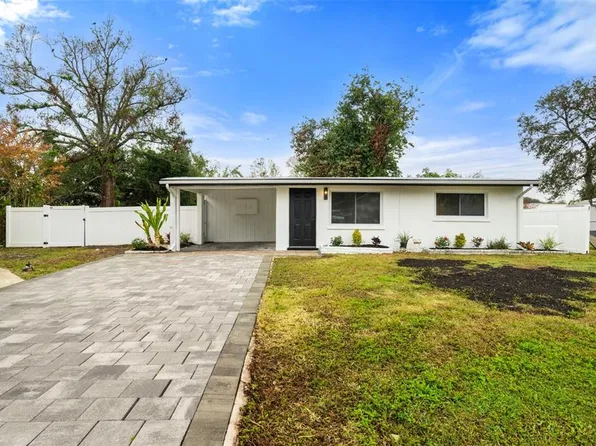 4042 Radnor Pl, Sarasota, FL 34233