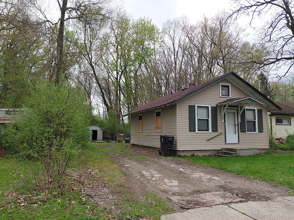 225 W Gracelawn Ave