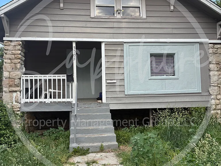 5505 Woodland Ave — Photo 1