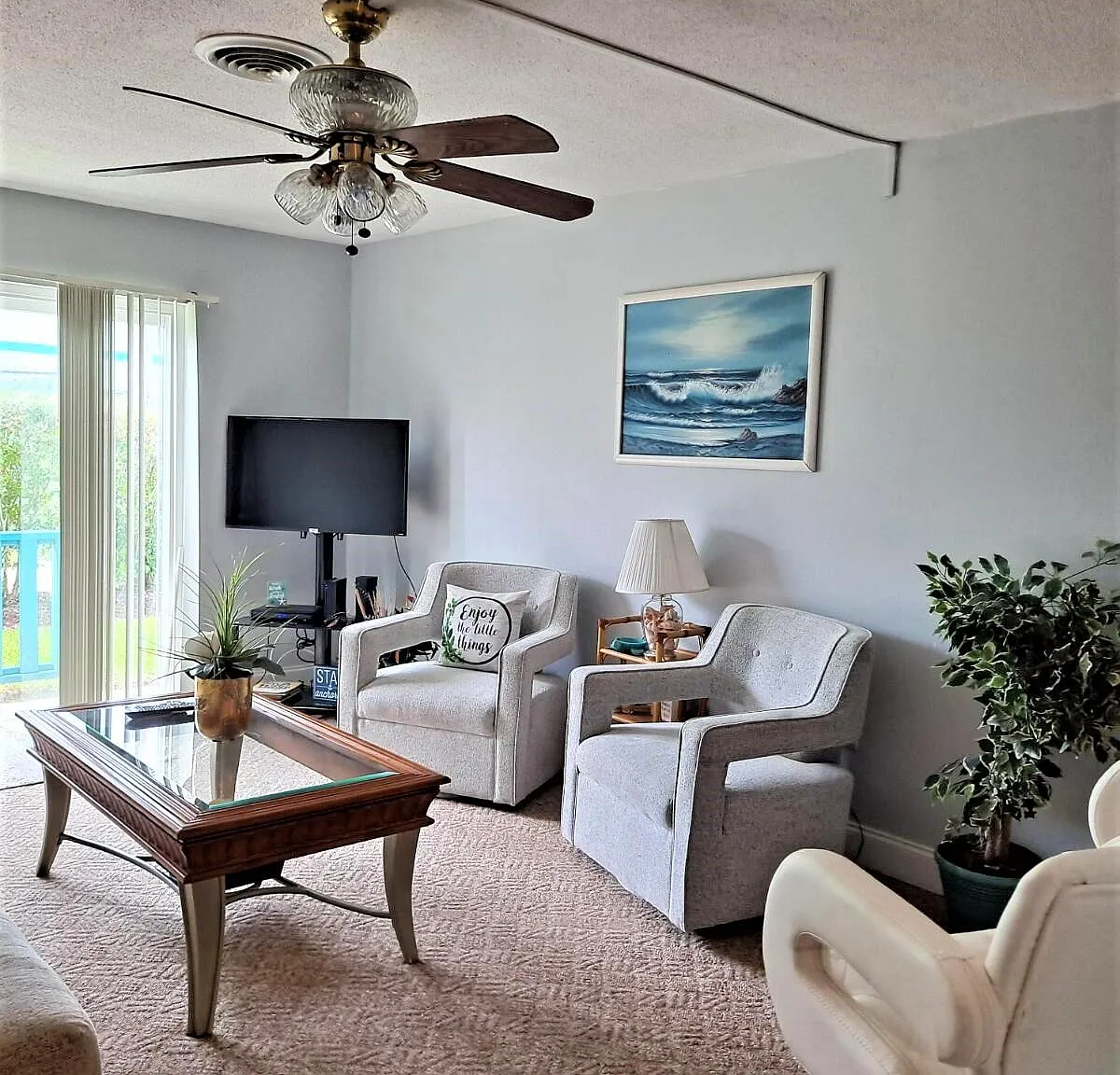 1 bed, 734 sqft, $1,600 — Photo 4
