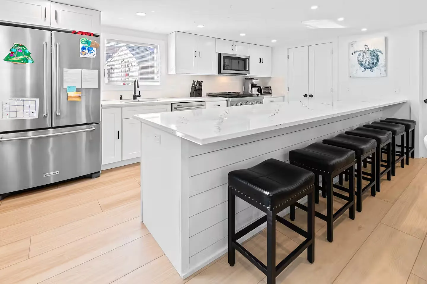Newly Renovated Montauk Retreat Near Village & Bay Beaches — Photo 3