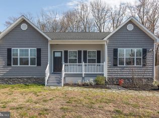 26 Brooks Dr, Colonial Beach, VA 22443