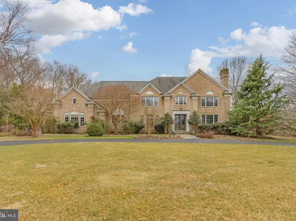 14707 Mockingbird Dr, Germantown, MD 20874