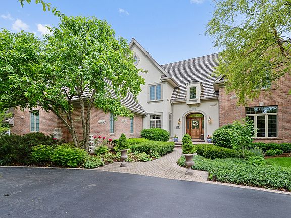 2nd image of 556 Thorngate Ln