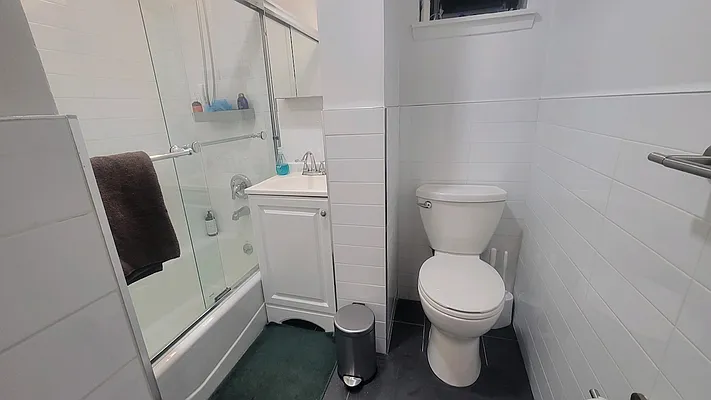 Rented by Chartwell Manhattan Realty | media 6