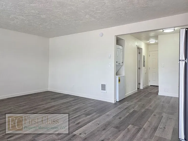 12345 SW Hall Blvd #5 — Photo 9