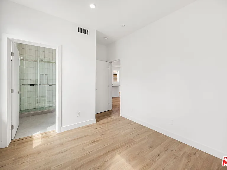 11253 Hatteras St — Photo 12