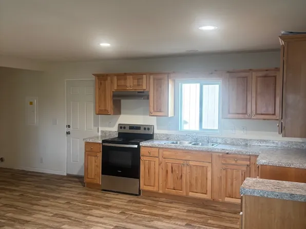 3831 Pacific Ave Space D2, Forest Grove, OR 97116