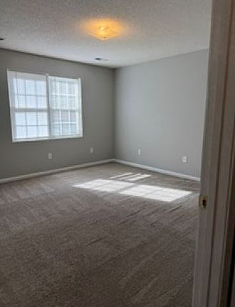 4th image of 119 Christie Ln
