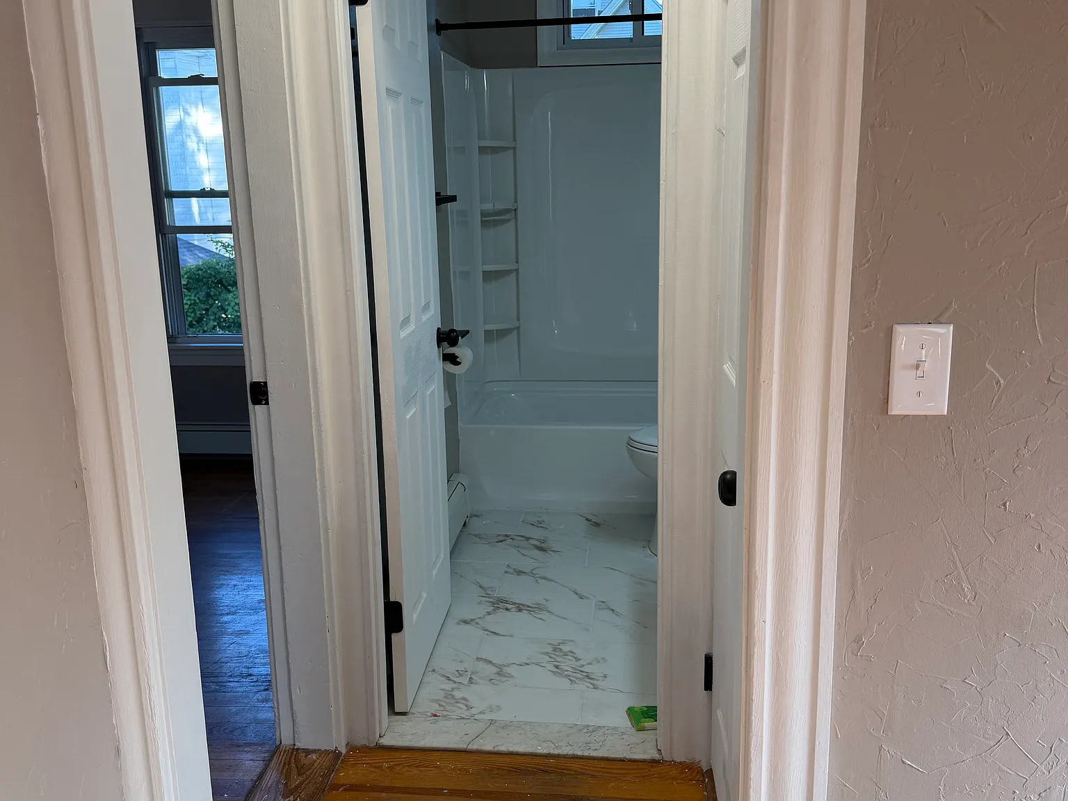 3 bed, $2,000 — Photo 4