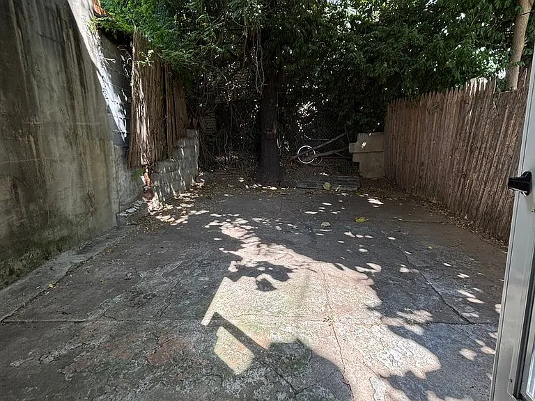 24 E Silver Street — Photo 6