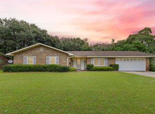 901 Clearmont Dr, Dothan, AL 36301