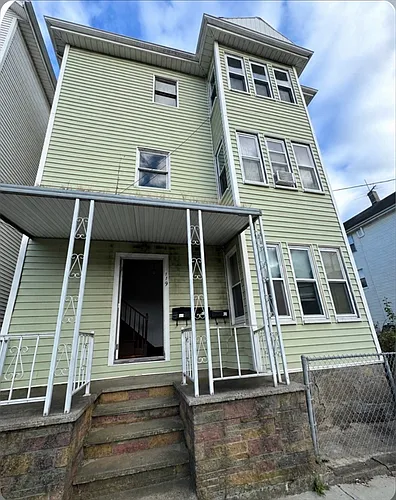 119 Robeson St #2 Photo 1 119 Robeson St #2 Photo 1