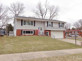 1826 W Sunnyview Dr, Peoria, IL