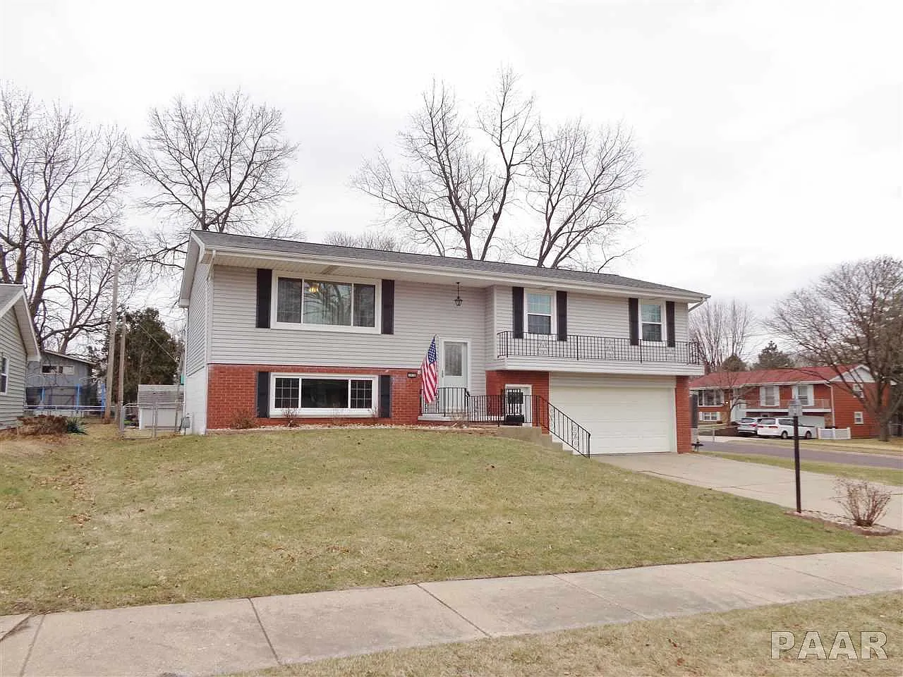1826 W Sunnyview Dr photo 1