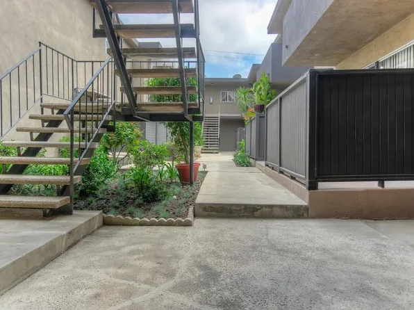 11818 Darlington Ave