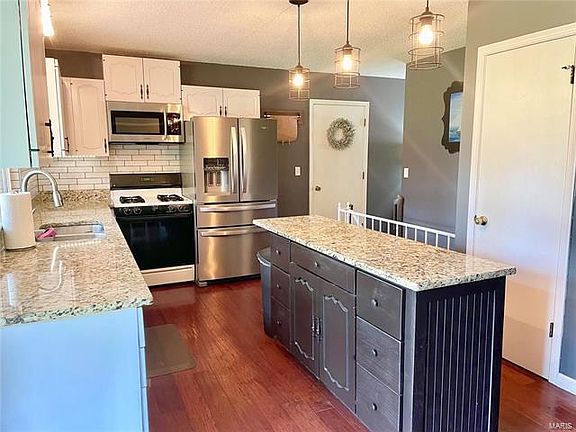 3rd image of 6732 Bear Creek Dr